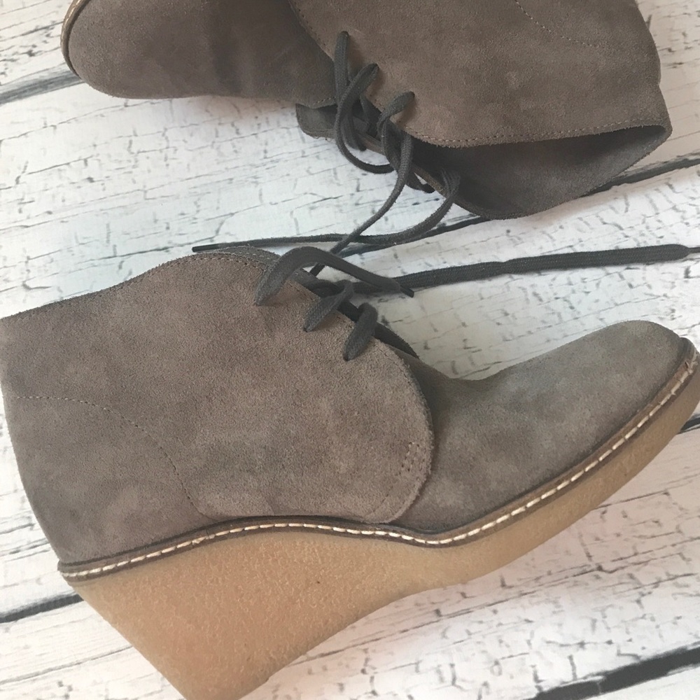 J.Crew cute suede booties